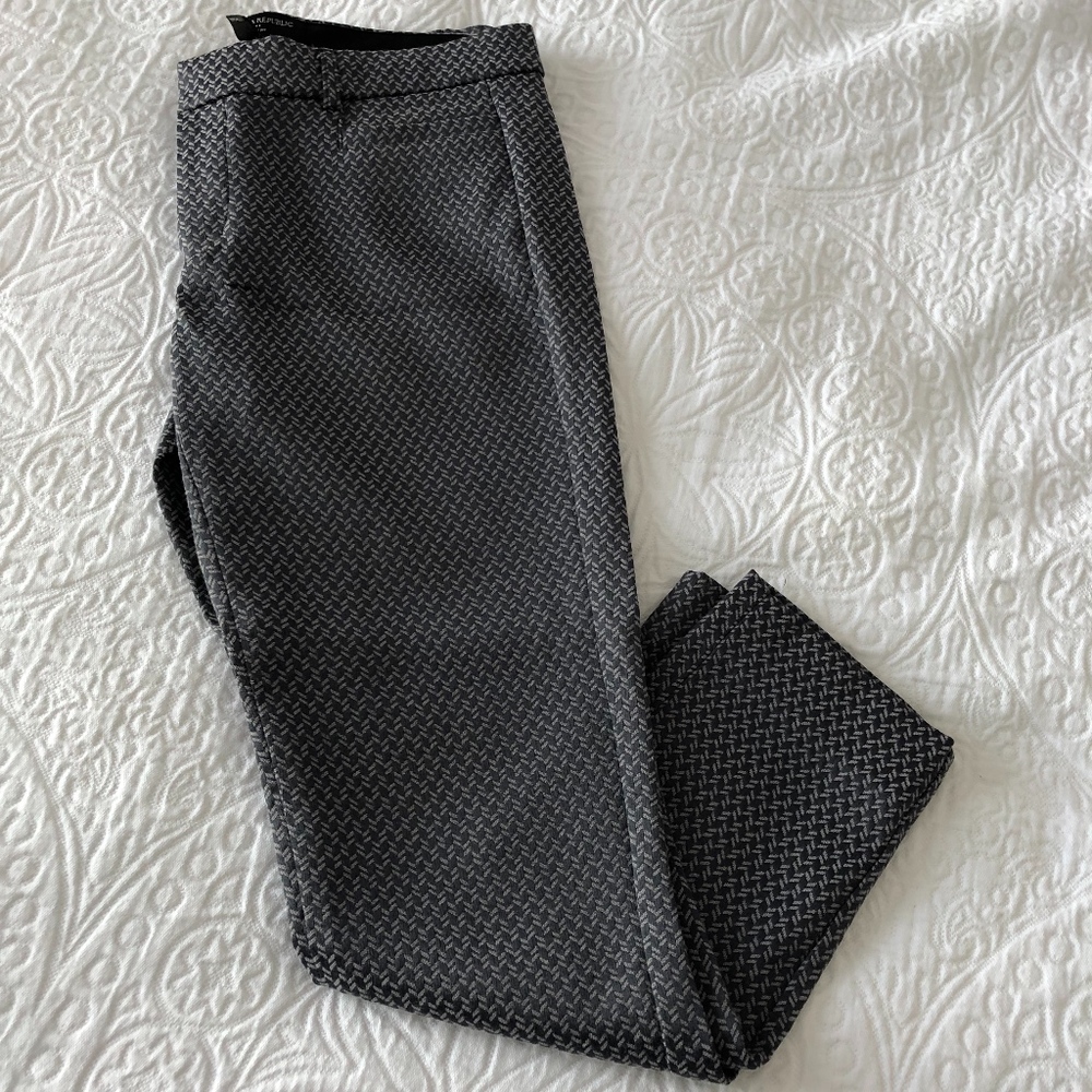 Banana Republic Sloan Crop - Grey Pattern 4P